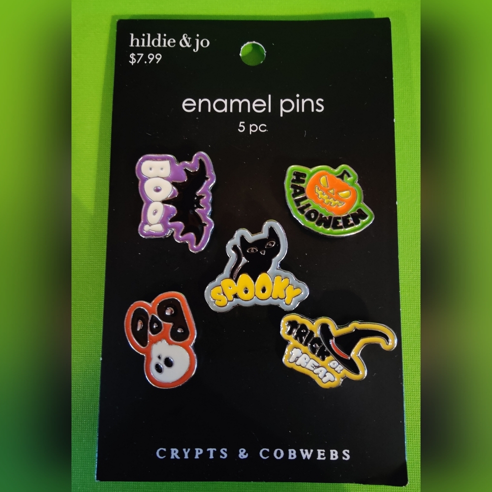 NWT Hildie/Joe Hallo Enamel Pin Set